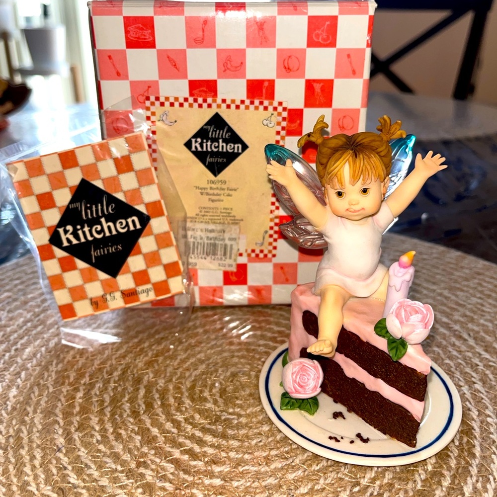 My Little Kitchen Fairies - 2002 Enesco - "HAPPY BIRTHDAY FAIRIE"-106959